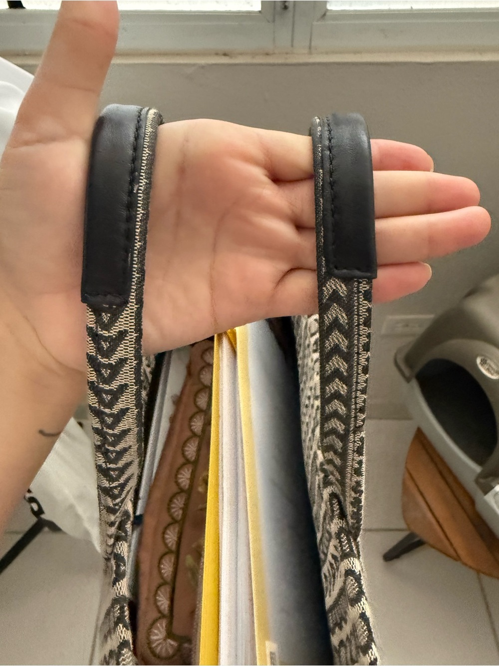 Marc Jacobs Black and Beige Logo Canvas Tote - Picture 2 of 5